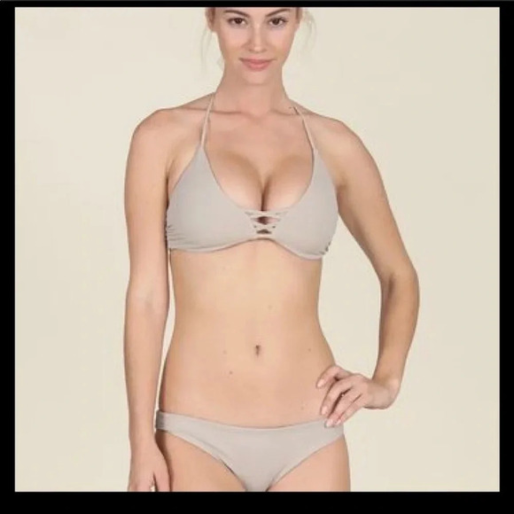 Tori Praver Isla Classic Bikini Bottom - Picture 3 of 7